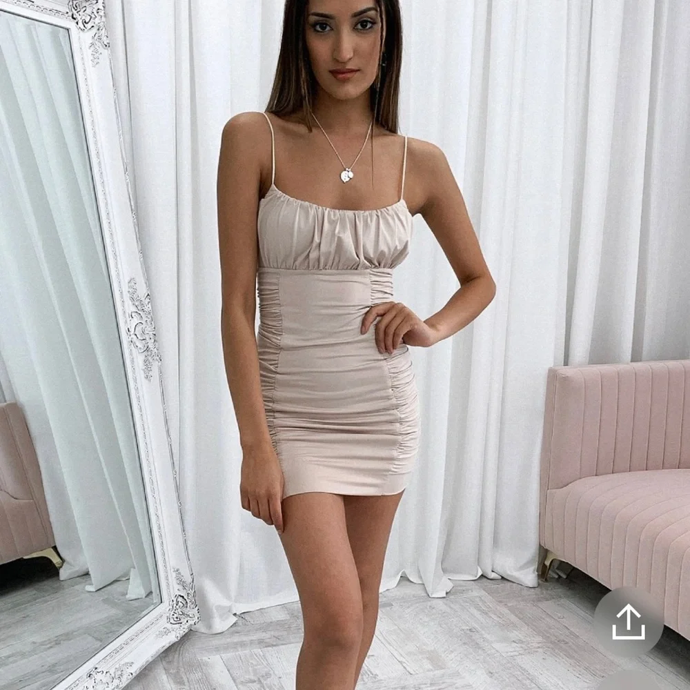 Alexandra dress - Picture 2 of 3